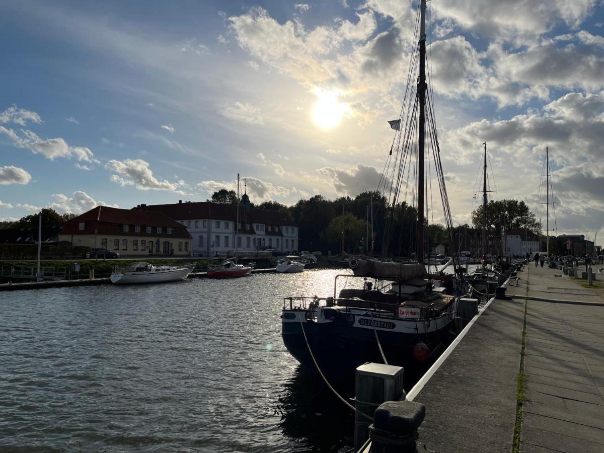 Lykkefund - Ferienwohnungen In Hafennaehe Glückstadt Exteriér fotografie