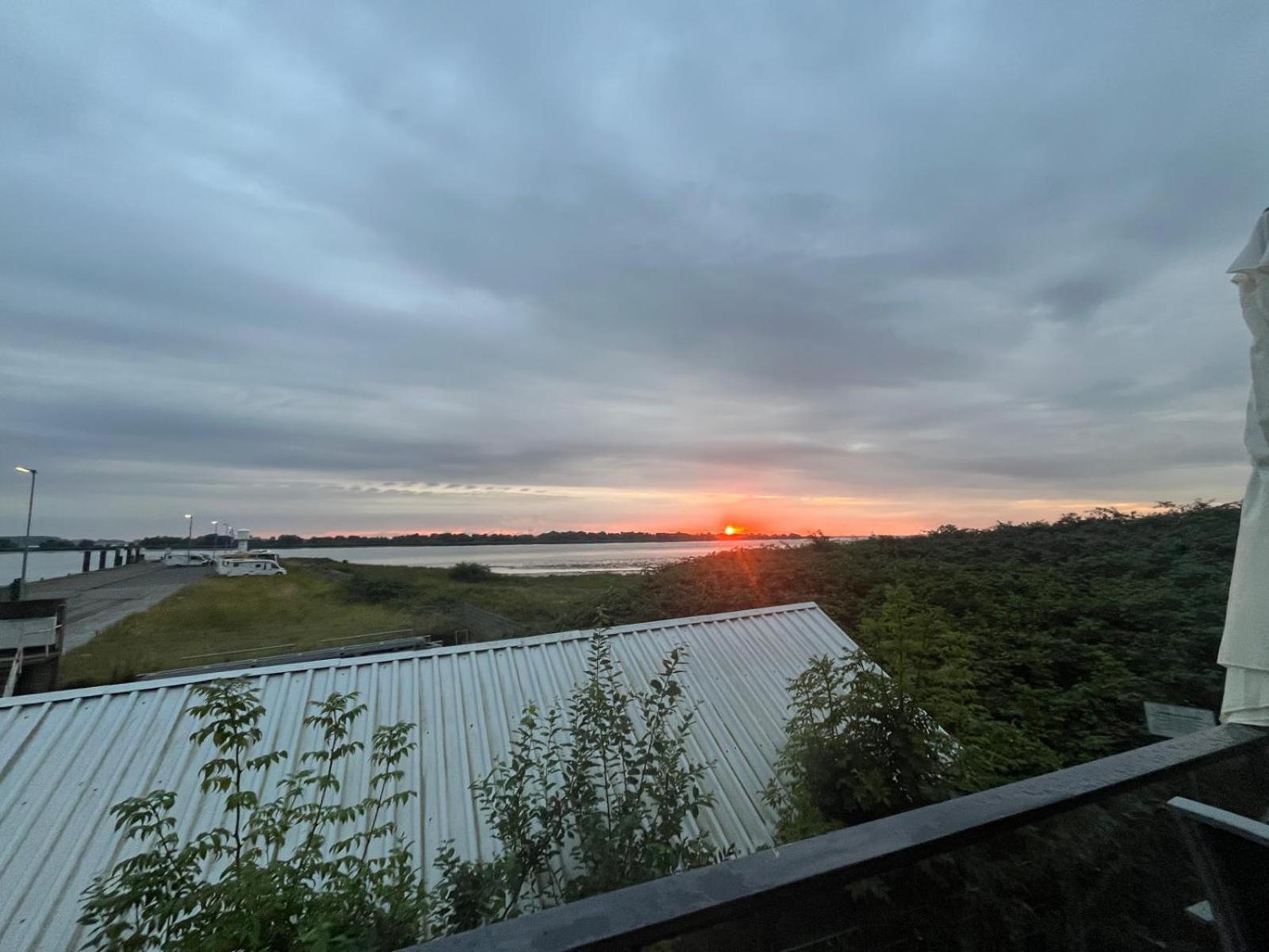 Lykkefund - Ferienwohnungen In Hafennaehe Glückstadt Exteriér fotografie
